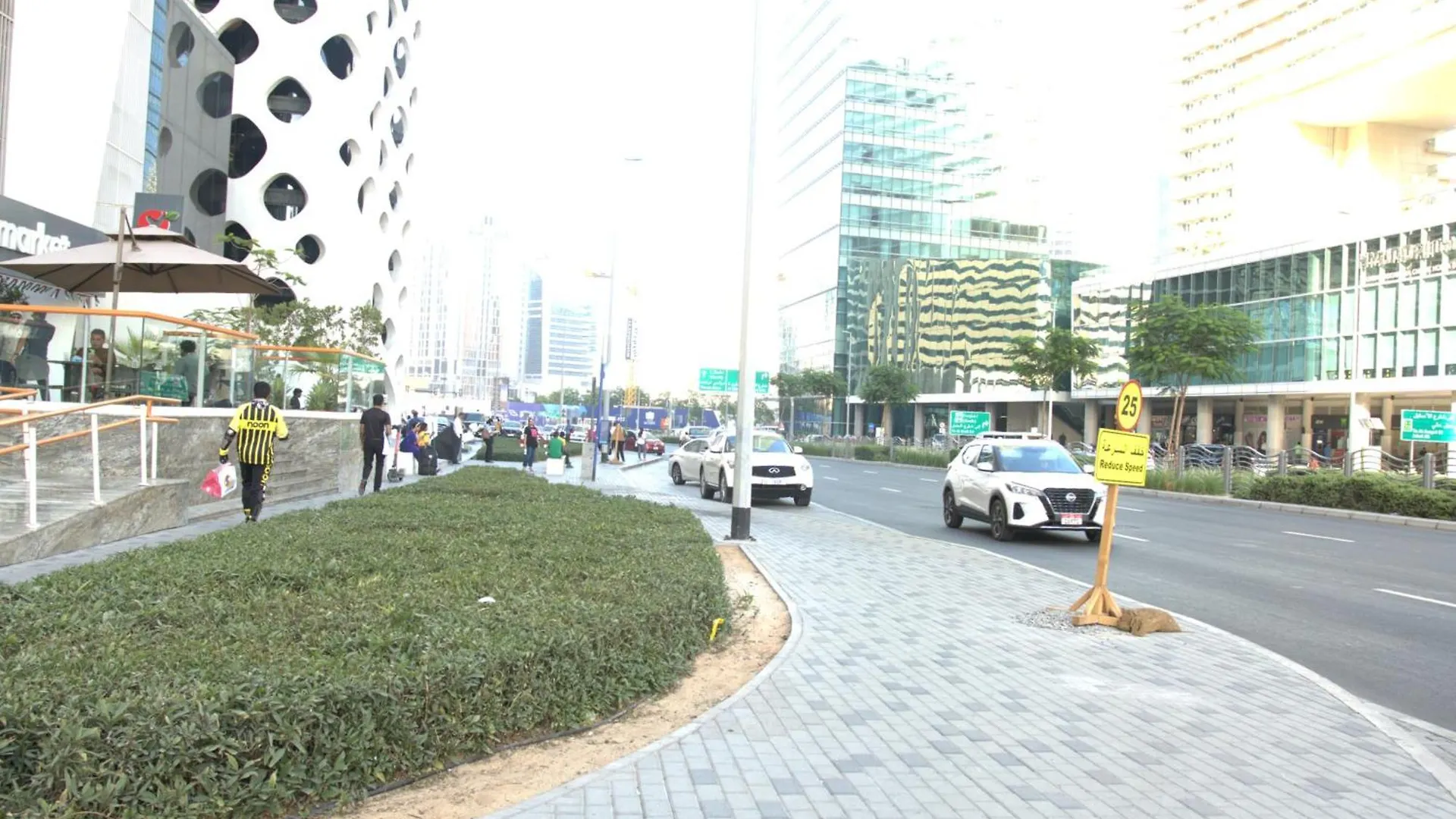 Apartment Iconic Studio Canal & Burj View Central, Scenic Serene Dubai United Arab Emirates