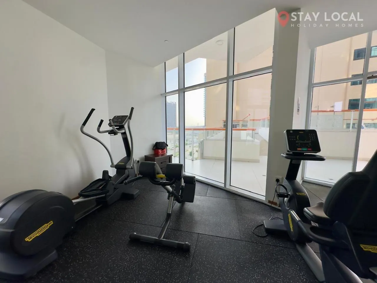 Iconic Studio Canal & Burj View Central, Scenic Serene Dubai United Arab Emirates