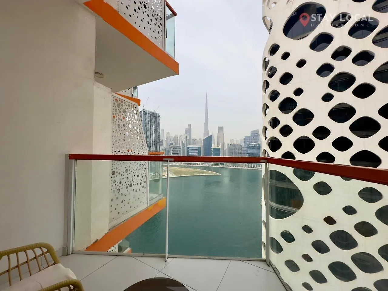 Iconic Studio Canal & Burj View Central, Scenic Serene Dubai 0*,  United Arab Emirates